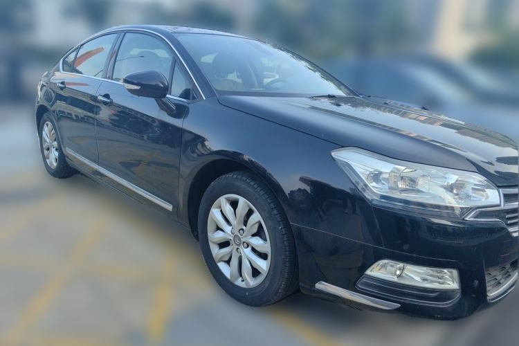 Used Citroen C5 2013 2.3L Automatic Zunyu Model Front Right 45 Deg