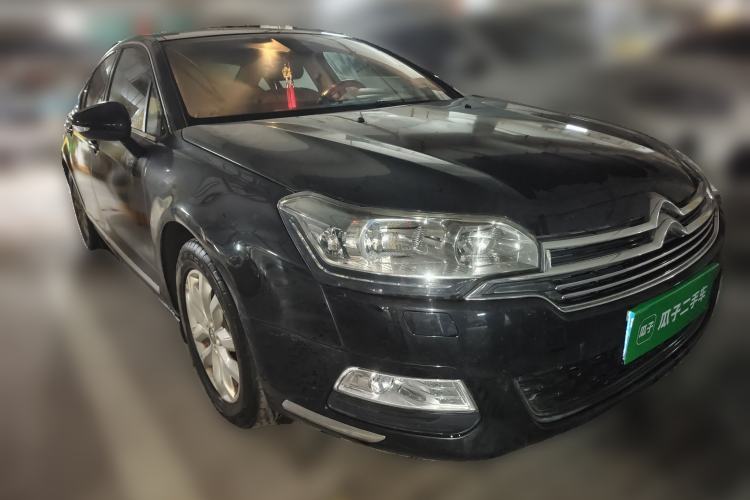 Used Citroen C5 2013 2.3L Automatic Zunyu Model Front Right 45 Deg