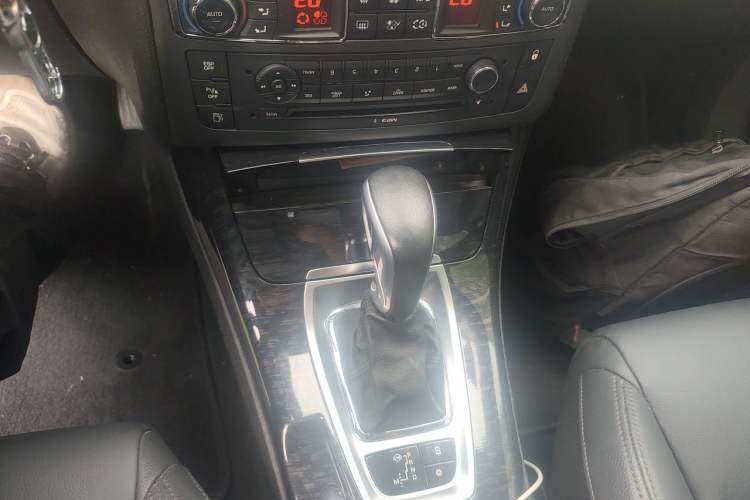 Used Citroen C5 2013 2.3L Automatic Zunyu Model Gear Lever