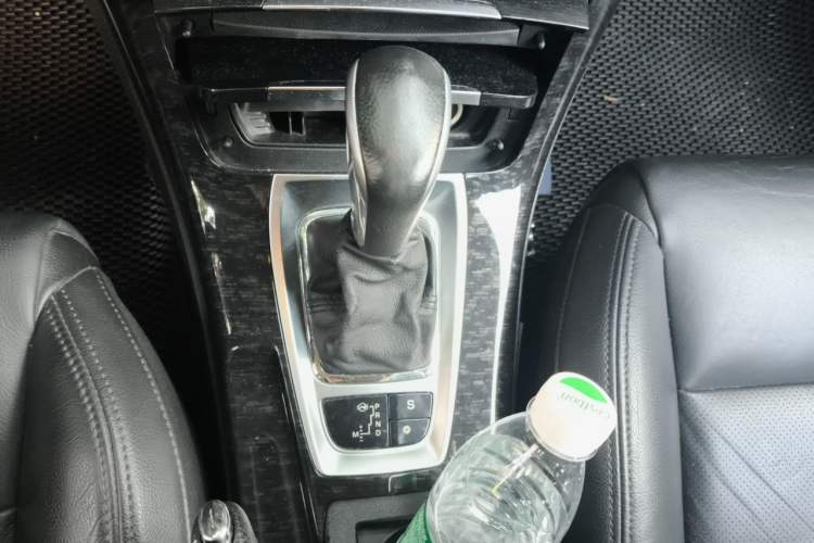 Used Citroen C5 2013 2.0L Automatic Luxury Model Gear Lever