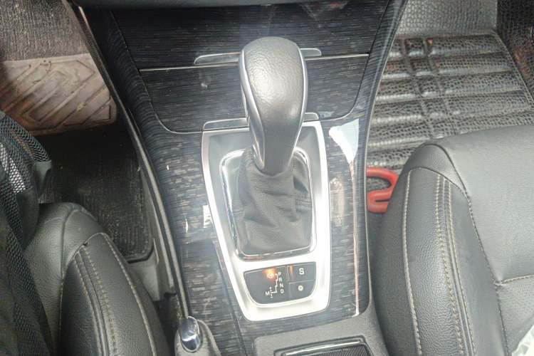 Used Citroen C5 2013 2.0L Automatic Luxury Model Gear Lever