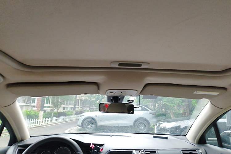 Used Citroen C5 2013 2.3L Automatic Zunyu Model Headliner