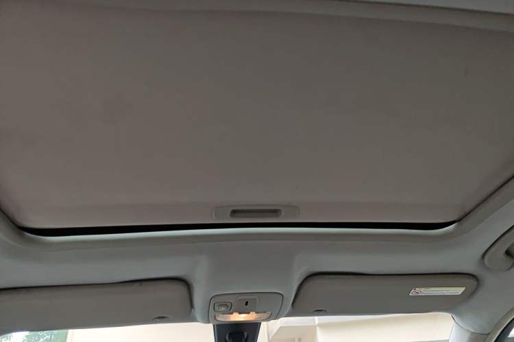 Used Citroen C5 2013 2.0L Automatic Luxury Model Headliner