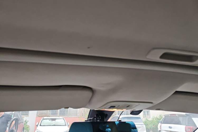 Used Citroen C5 2013 2.0L Automatic Luxury Model Headliner