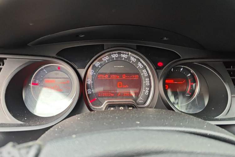Used Citroen C5 2013 2.0L Automatic Luxury Model Instrument Cluster