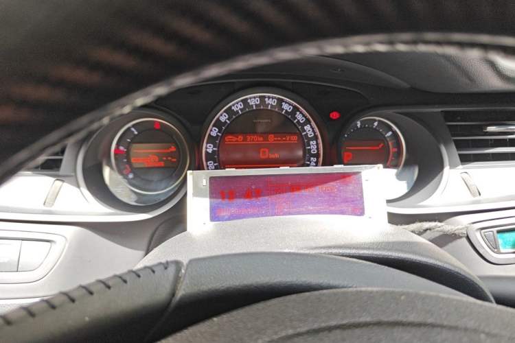 Used Citroen C5 2013 2.3L Automatic Zunyu Model Instrument Cluster