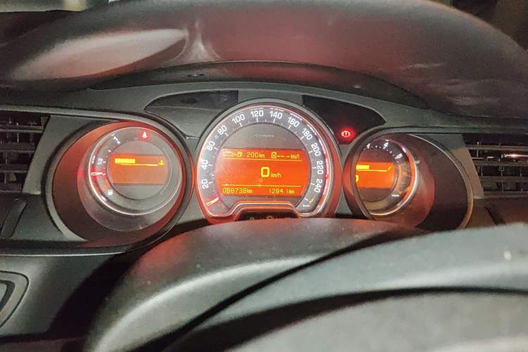 Used Citroen C5 2013 2.3L Automatic Zunyu Model Instrument Cluster
