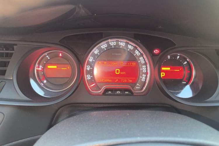 Used Citroen C5 2013 2.3L Automatic Zunyu Model Instrument Cluster