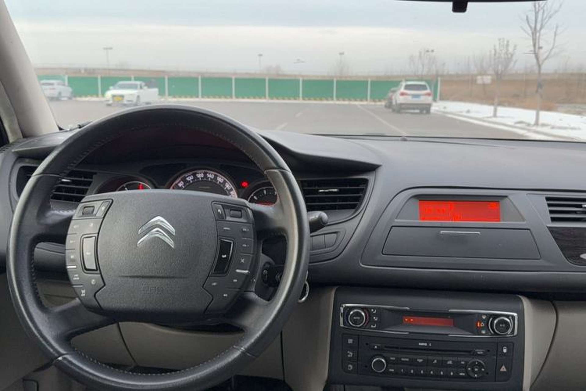 Used Citroen C5 2013 2.0L Manual Comfort Version Interior 6