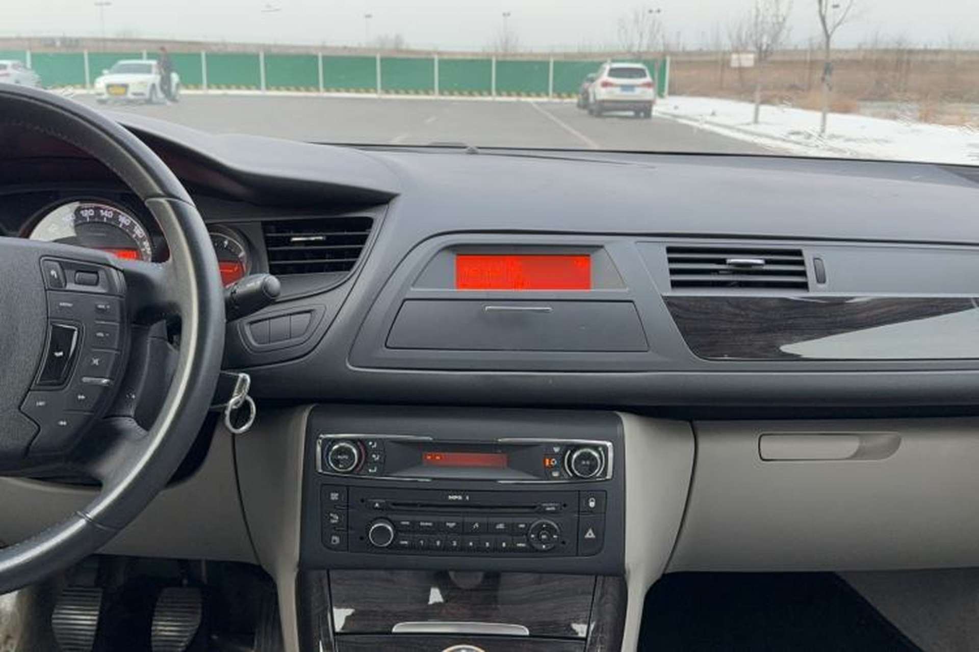 Used Citroen C5 2013 2.0L Manual Comfort Version Interior 7
