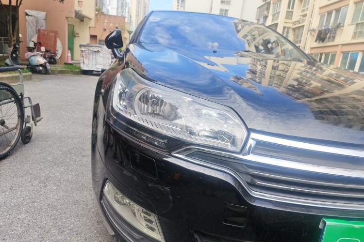 Used Citroen C5 2013 2.0L Automatic Luxury Model Right Front Headlight
