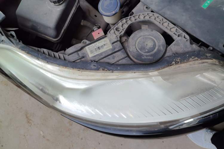 Used Citroen C5 2013 2.0L Automatic Luxury Model Right Front Headlight