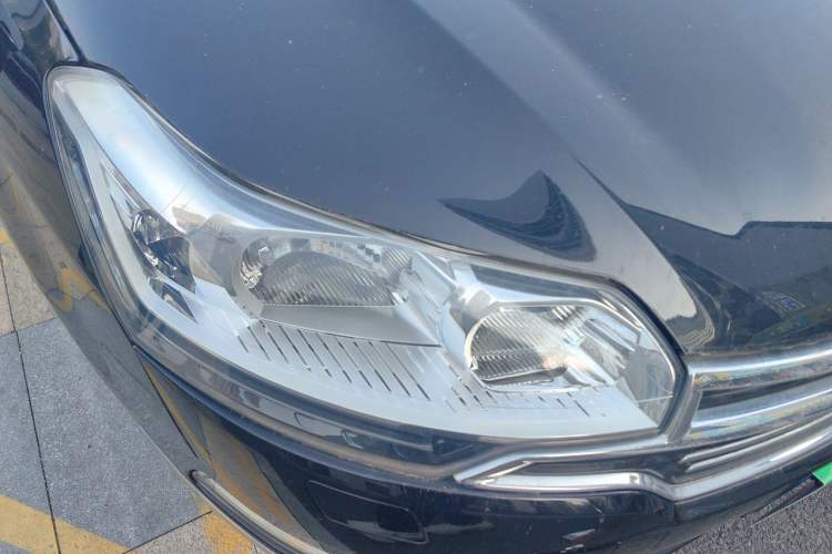 Used Citroen C5 2013 2.3L Automatic Zunyu Model Right Front Headlight
