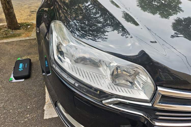 Used Citroen C5 2013 2.0L Automatic Luxury Model Right Front Headlight
