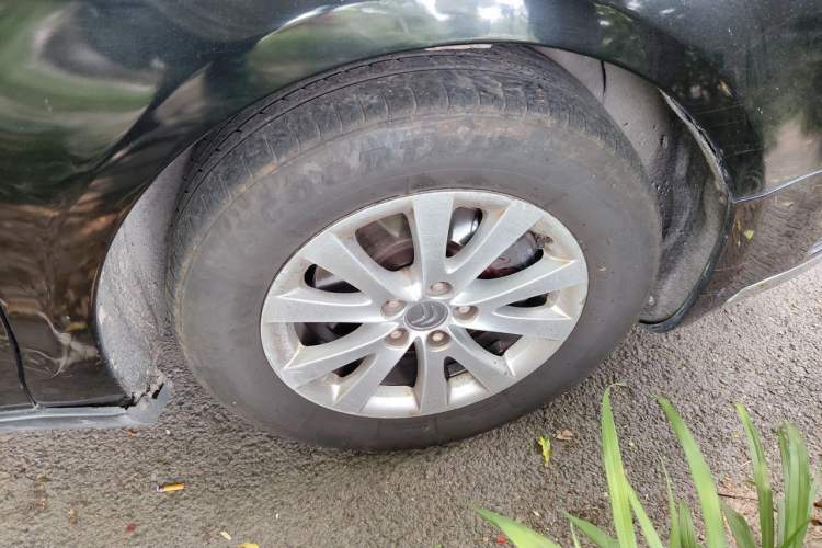Used Citroen C5 2013 2.0L Automatic Luxury Model Right Front Wheel Hub