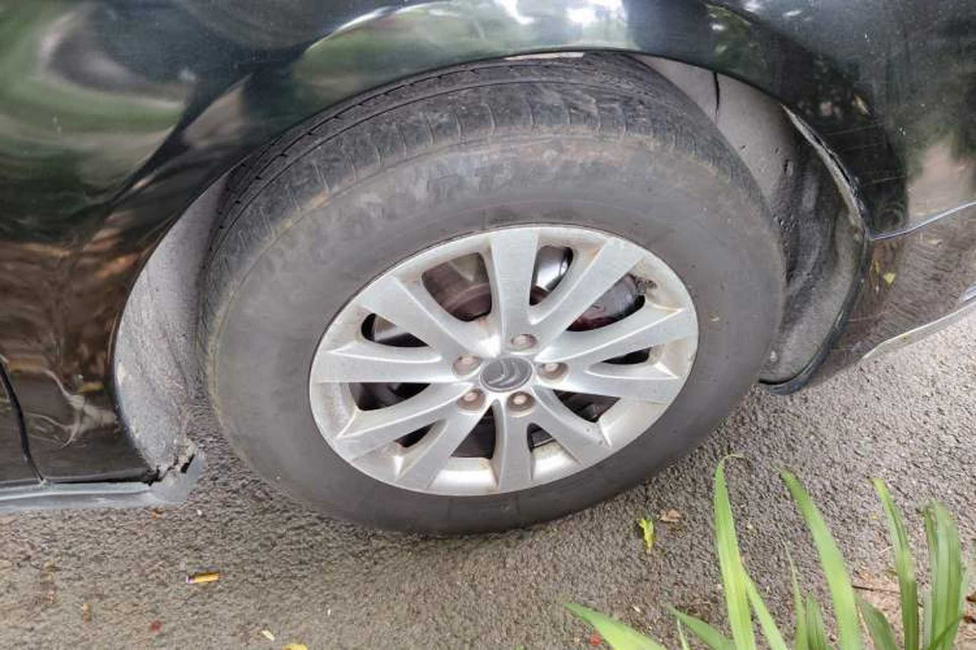 Used Citroen C5 2013 2.0L Automatic Luxury Model Right Front Wheel Hub