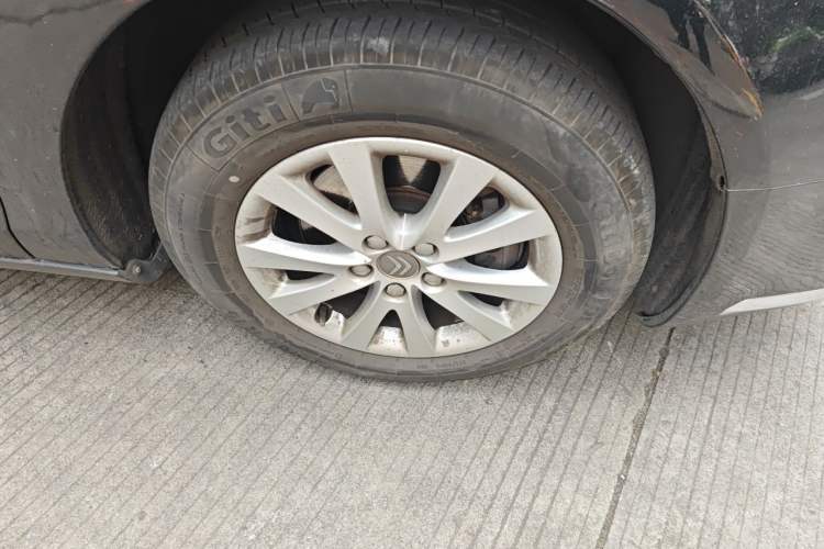 Used Citroen C5 2013 2.0L Automatic Luxury Model Right Front Wheel Hub