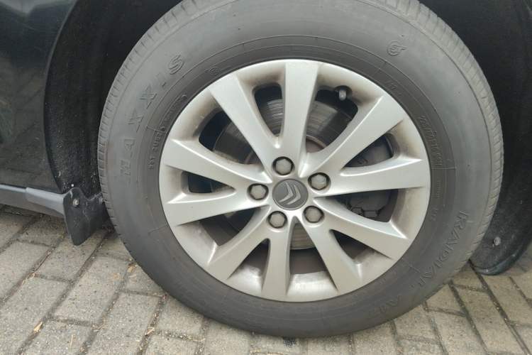 Used Citroen C5 2013 2.0L Automatic Luxury Model Right Front Wheel Hub