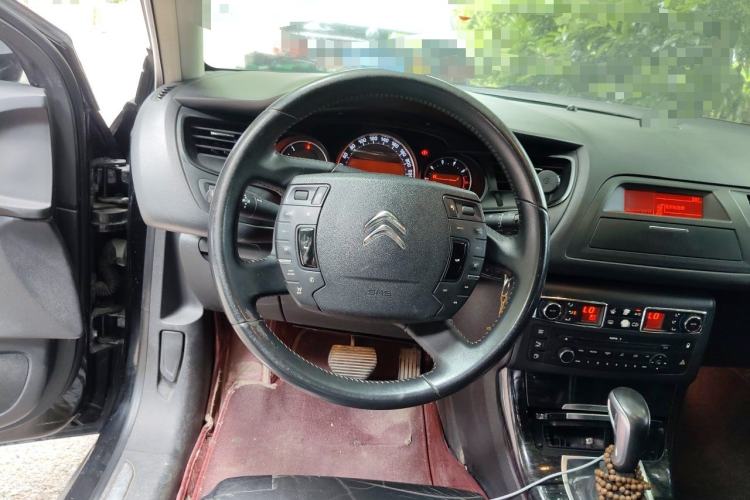 Used Citroen C5 2013 2.0L Automatic Luxury Model Steering Wheel