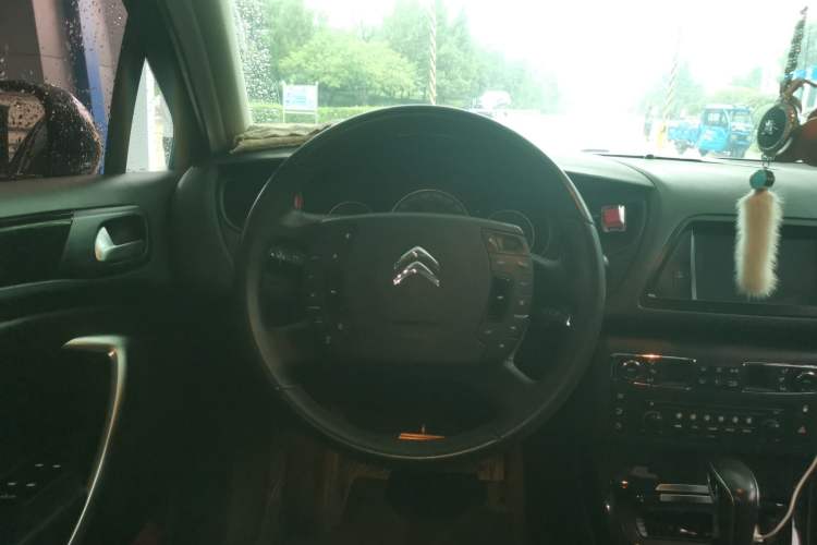 Used Citroen C5 2013 2.3L Automatic Prestige Edition Steering Wheel