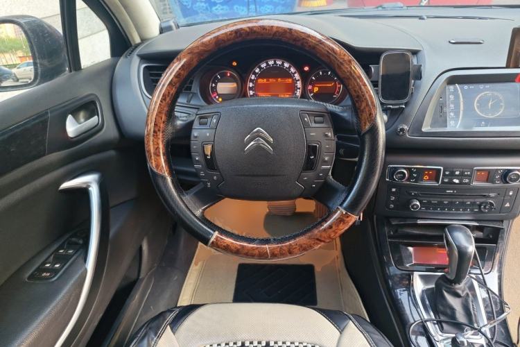 Used Citroen C5 2013 2.0L Automatic Luxury Model Steering Wheel