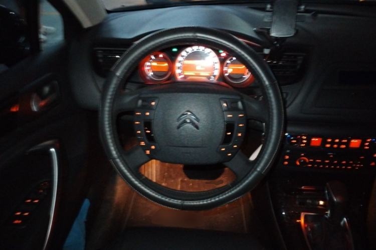 Used Citroen C5 2013 2.0L Automatic Luxury Model Steering Wheel