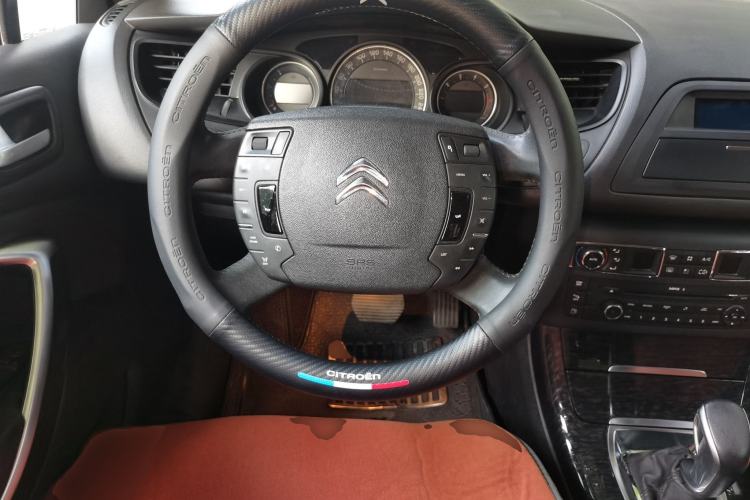 Used Citroen C5 2013 2.0L Automatic Luxury Model Steering Wheel
