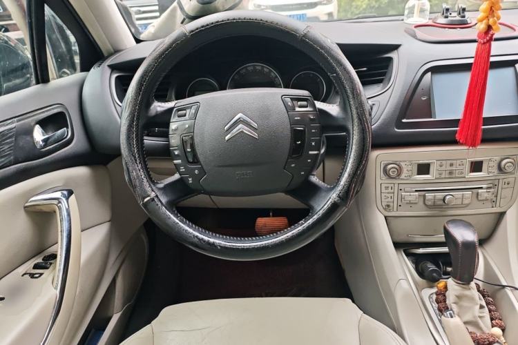 Used Citroen C5 2013 2.0L Automatic Luxury Model Steering Wheel