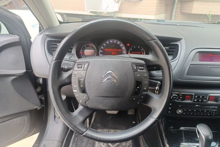 Used Citroen C5 2013 2.0L Automatic Luxury Model Steering Wheel