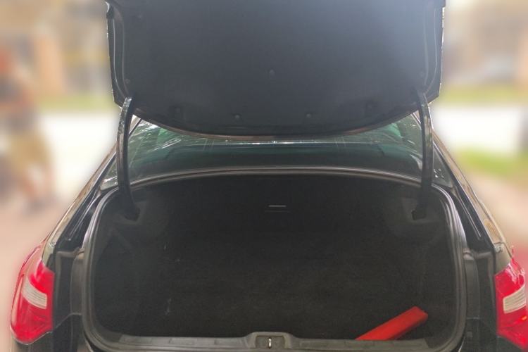 Used Citroen C5 2013 2.0L Automatic Luxury Model Trunk