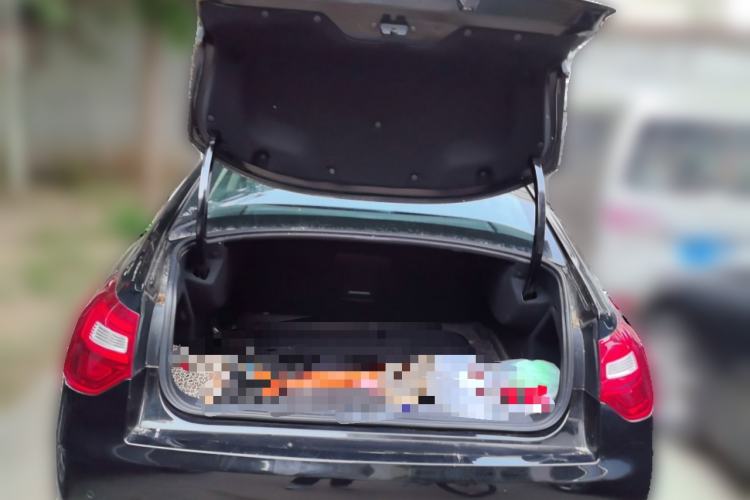 Used Citroen C5 2013 2.0L Automatic Luxury Model Trunk