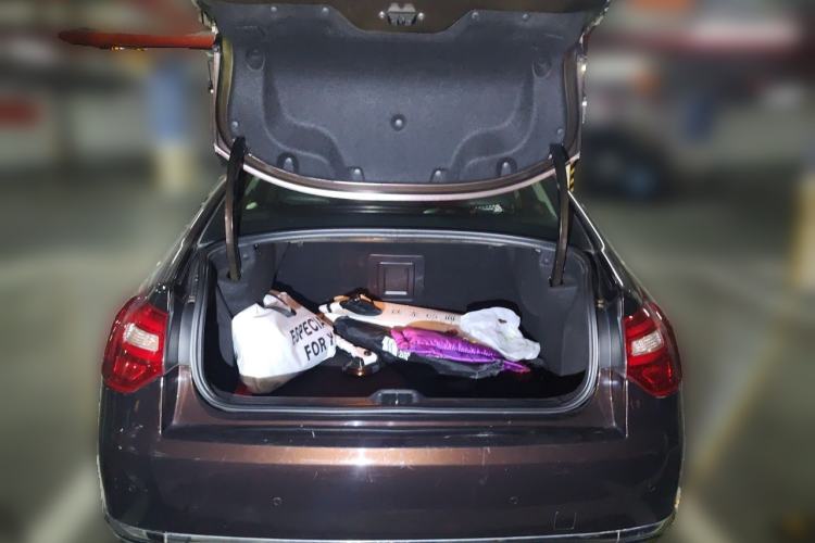 Used Citroen C5 2013 2.3L Automatic Zunyu Model Trunk