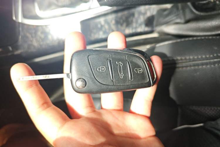 Used Citroen C5 2013 2.0L Automatic Luxury Model Vehicle Key