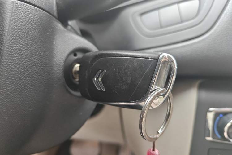 Used Citroen C5 2013 2.0L Automatic Luxury Model Vehicle Key