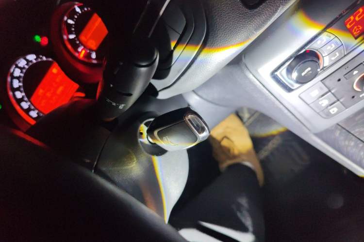 Used Citroen C5 2013 2.3L Automatic Zunyu Model Vehicle Key