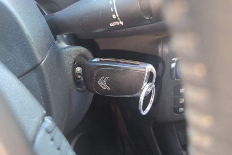 Used Citroen C5 2013 2.3L Automatic Zunyu Model Vehicle Key