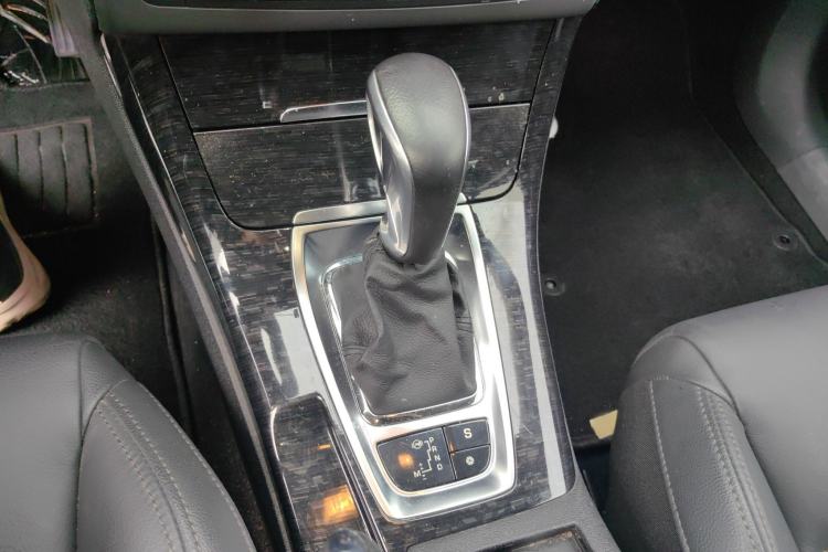 Used Citroen C5 2013 2.3L Automatic Zunyu Model Gear Lever