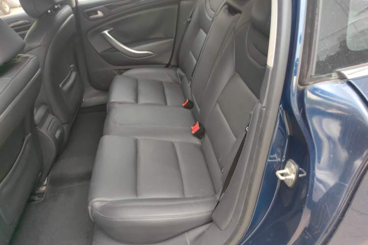 Used Citroen C5 2013 2.3L Automatic Zunyu Model Interior 4