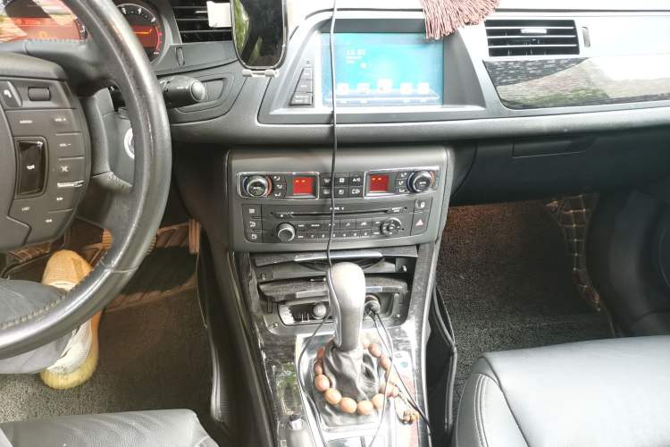 Used Citroen C5 2013 2.0L Automatic Luxury Model Audio And AC Panel