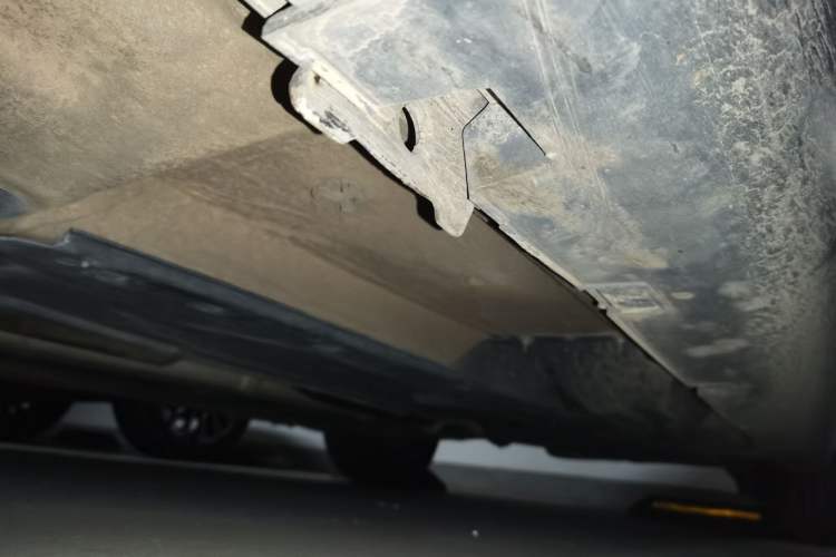 Used Citroen C5 2013 2.0L Manual Comfort Version Chassis Front Left