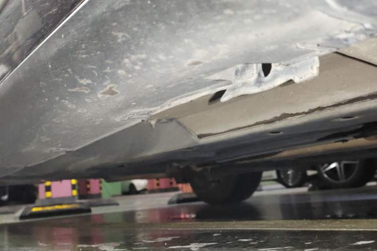Used Citroen C5 2013 2.0L Automatic Luxury Model Chassis Front Right