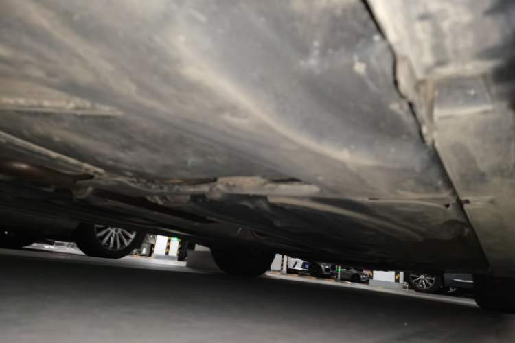 Used Citroen C5 2013 2.0L Manual Comfort Version Chassis Rear Right