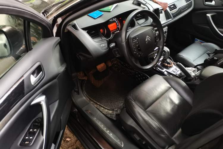 Used Citroen C5 2013 2.0L Automatic Luxury Model Driver Seat