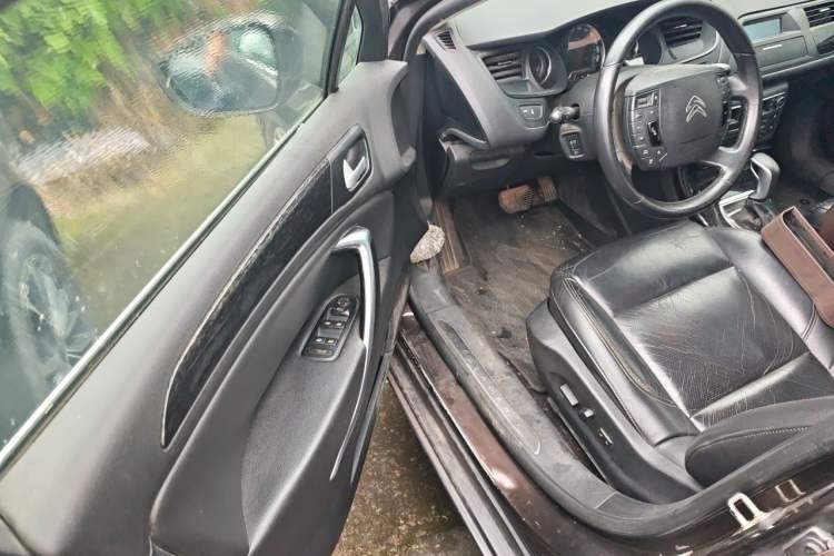 Used Citroen C5 2013 2.0L Automatic Luxury Model Driver Seat