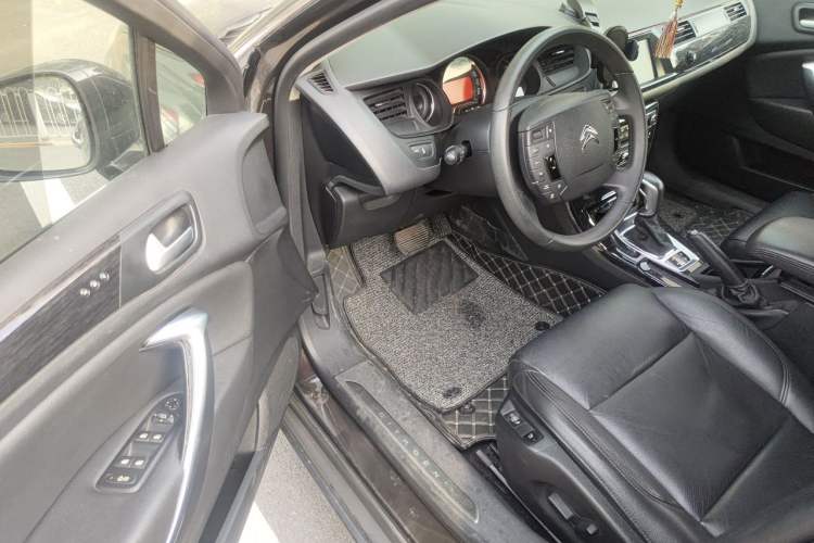 Used Citroen C5 2013 2.3L Automatic Prestige Edition Driver Seat