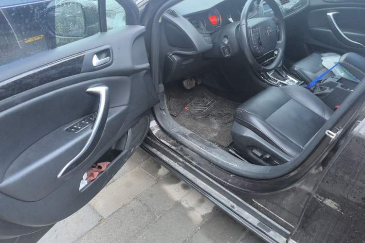 Used Citroen C5 2013 2.0L Automatic Luxury Model Driver Seat