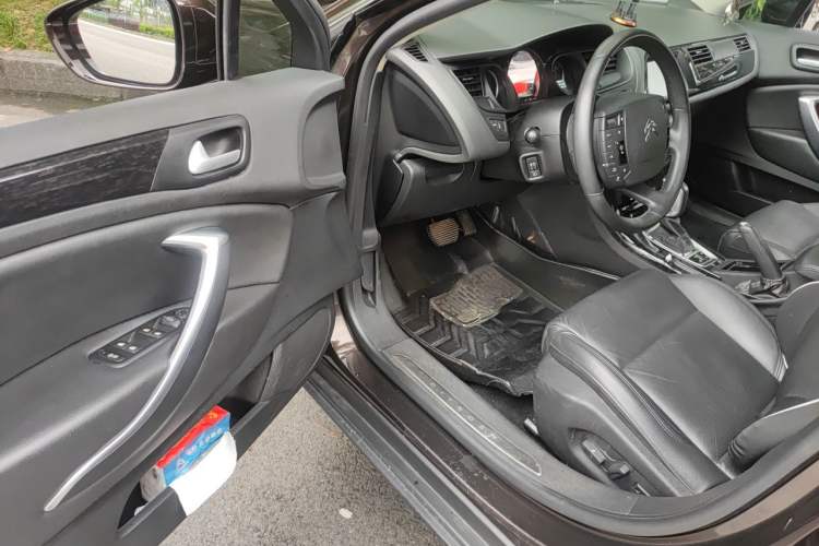 Used Citroen C5 2013 2.0L Automatic Luxury Model Driver Seat