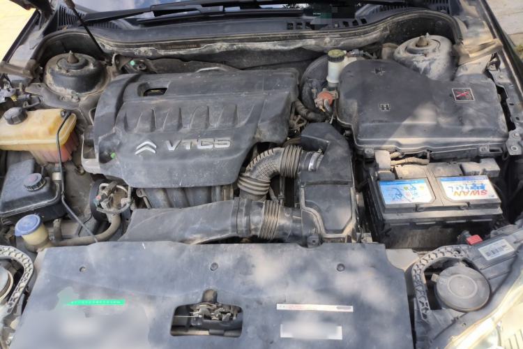 Used Citroen C5 2013 2.3L Automatic Zunyu Model Engine Bay