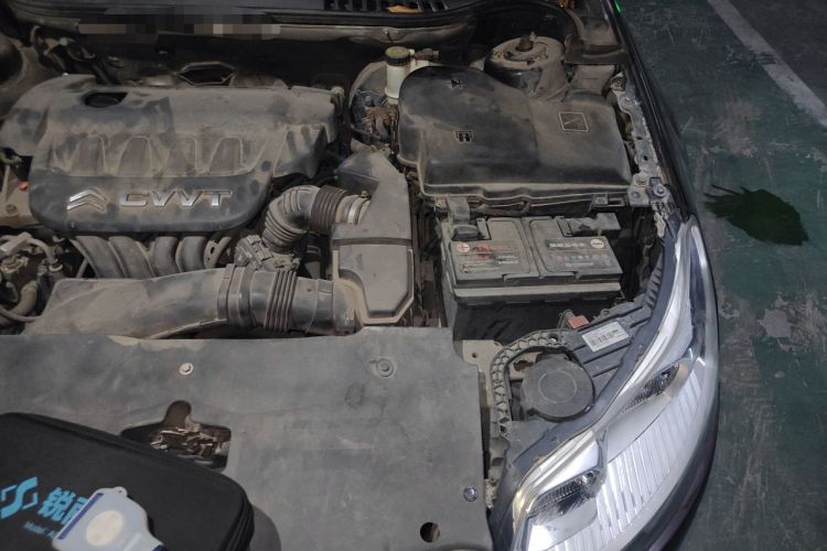 Used Citroen C5 2013 2.0L Automatic Luxury Model Engine Bay Left