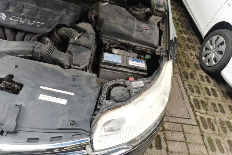 Used Citroen C5 2013 2.0L Automatic Luxury Model Engine Bay Left